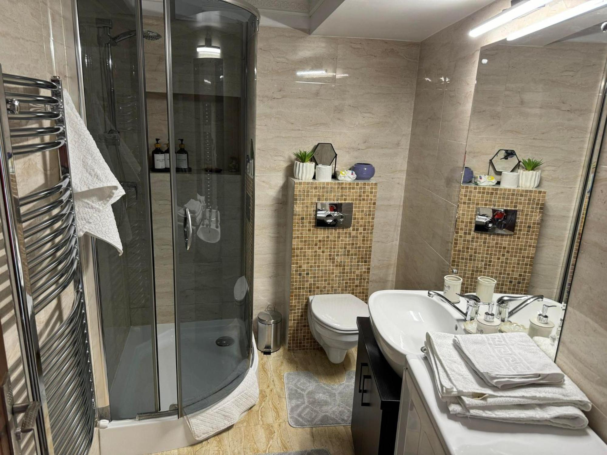 Pretty Luxury Apartament'S Клуж-Напока Екстериор снимка